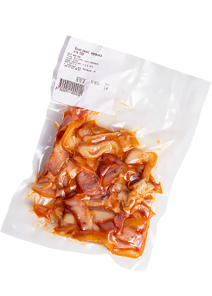 Нарізка свинячого вуха копчена з паприкою, 100 г